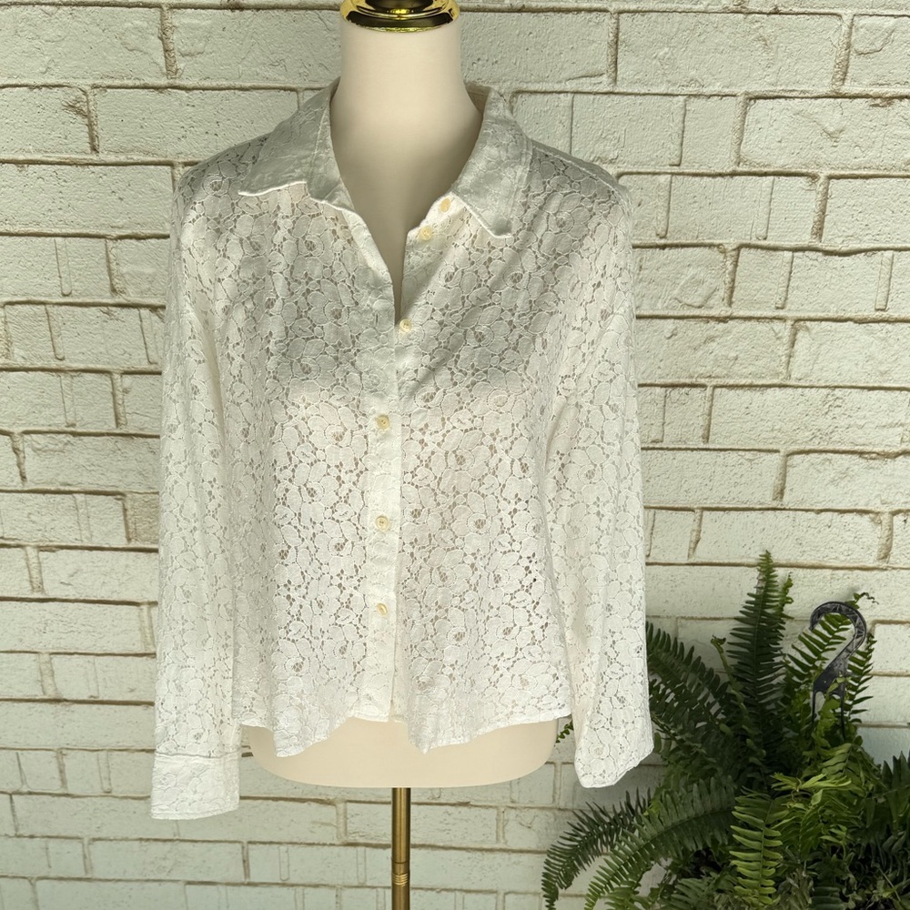GAP White Long Sleeve Button Down Lace Shirt